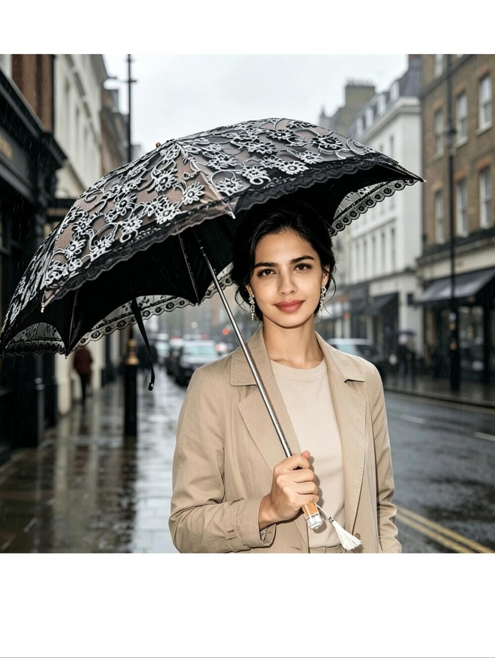 Lace-Trim Black Compact Umbrella — Elegant Rain Accessory